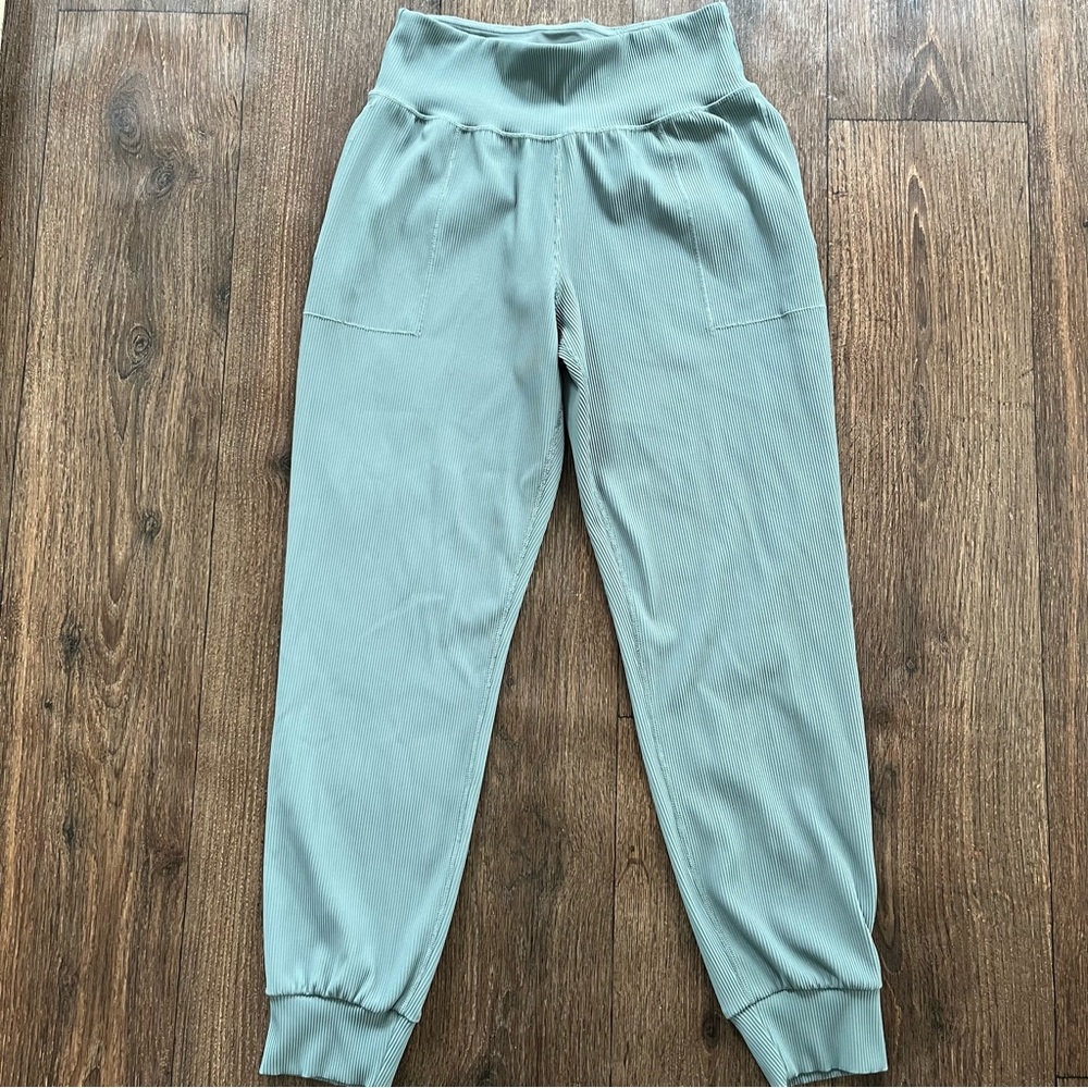Athleta Salutation rib jogger minimalistic gray high rise athletic pants L Tall